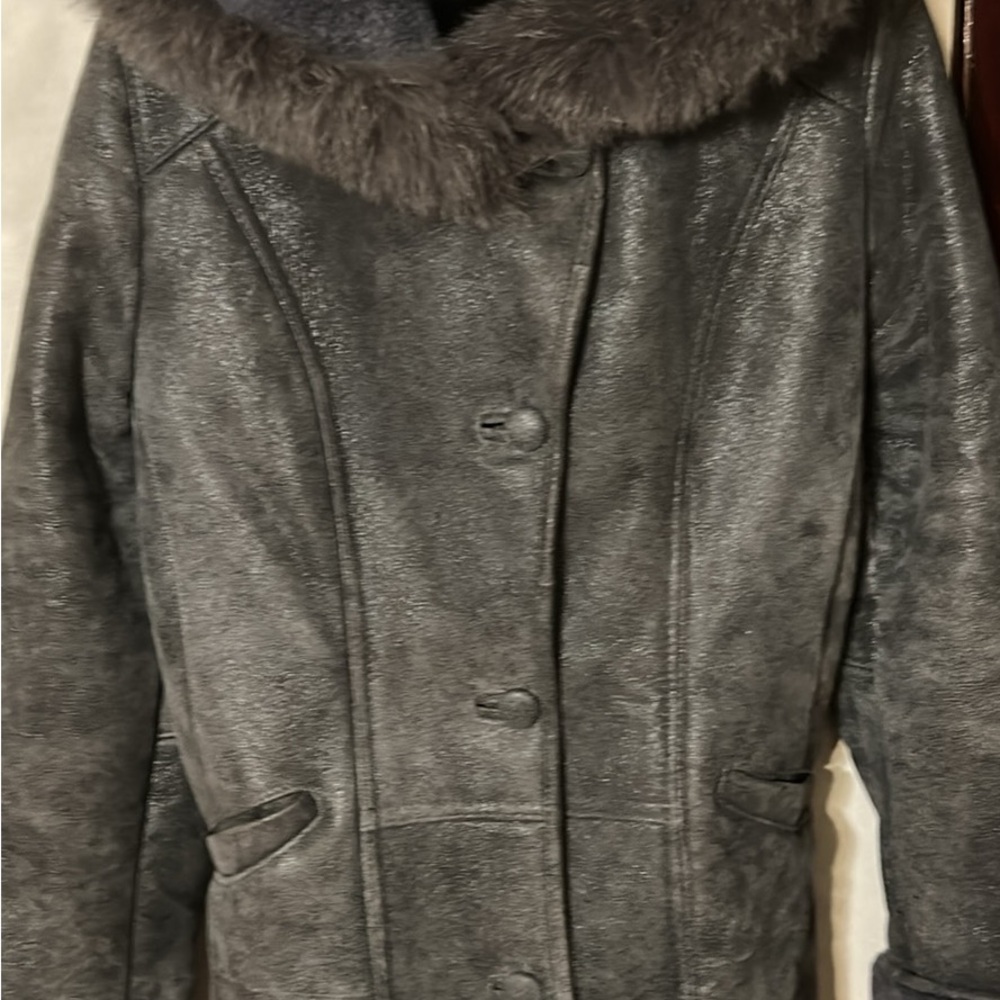 Women's Gray Genuine Sheepskin Coat with Hoody, fit medium